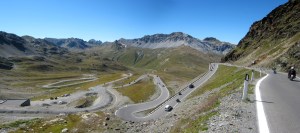 Lo Stelvio. Sua Maestà in tutto il suo splendore tornantesco.